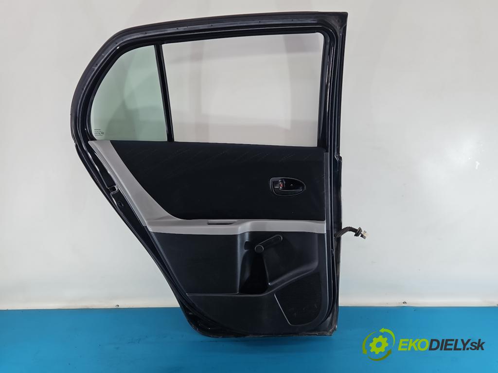 Toyota Yaris II 2005-2011 1.3 vvti 87 hp manual 64 kW 1298 cm3 5- dveře zadní levé  (Klika dveří ostatní)