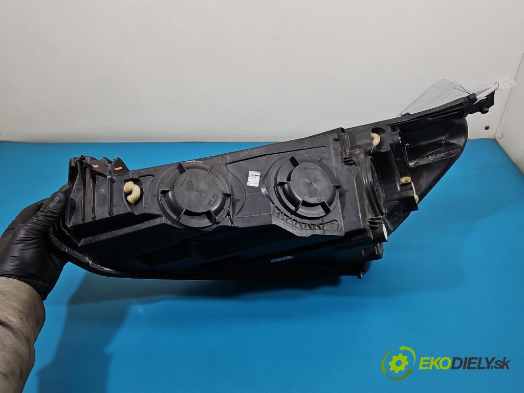 Ford Focus Mk4 2018- 1.5 TDCI 120 HP automatic 88 kW 1499 cm3 5- Reflektor: pravý MX7B-13E014-CC (Svetlo predné pravé)