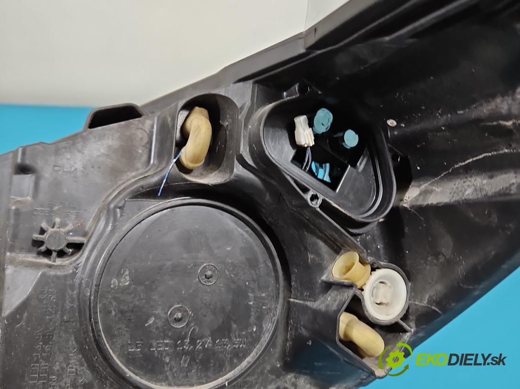 Ford Focus Mk4 2018- 1.5 TDCI 120 HP automatic 88 kW 1499 cm3 5- Reflektor: pravý MX7B-13E014-CC (Svetlo predné pravé)