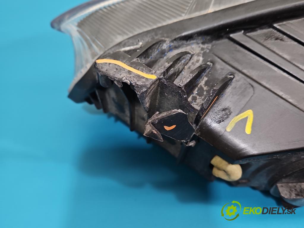 Ford Focus Mk4 2018- 1.5 TDCI 120 HP automatic 88 kW 1499 cm3 5- Reflektor: pravý MX7B-13E014-CC (Svetlo predné pravé)