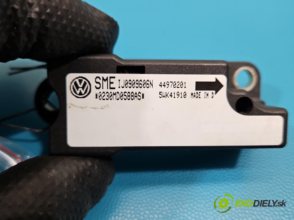 Vw Passat B5 1995-2005 1.8 T 150 HP manual 110 kW 1781 cm3 5- snímač šokovat: 5WK41910 (Snímač nárazu)