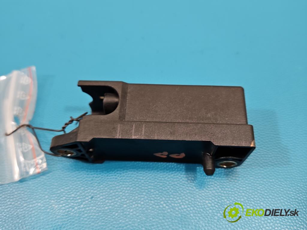 Vw Passat B5 1995-2005 1.8 T 150 HP manual 110 kW 1781 cm3 5- snímač šokovat: 5WK41910 (Snímač nárazu)