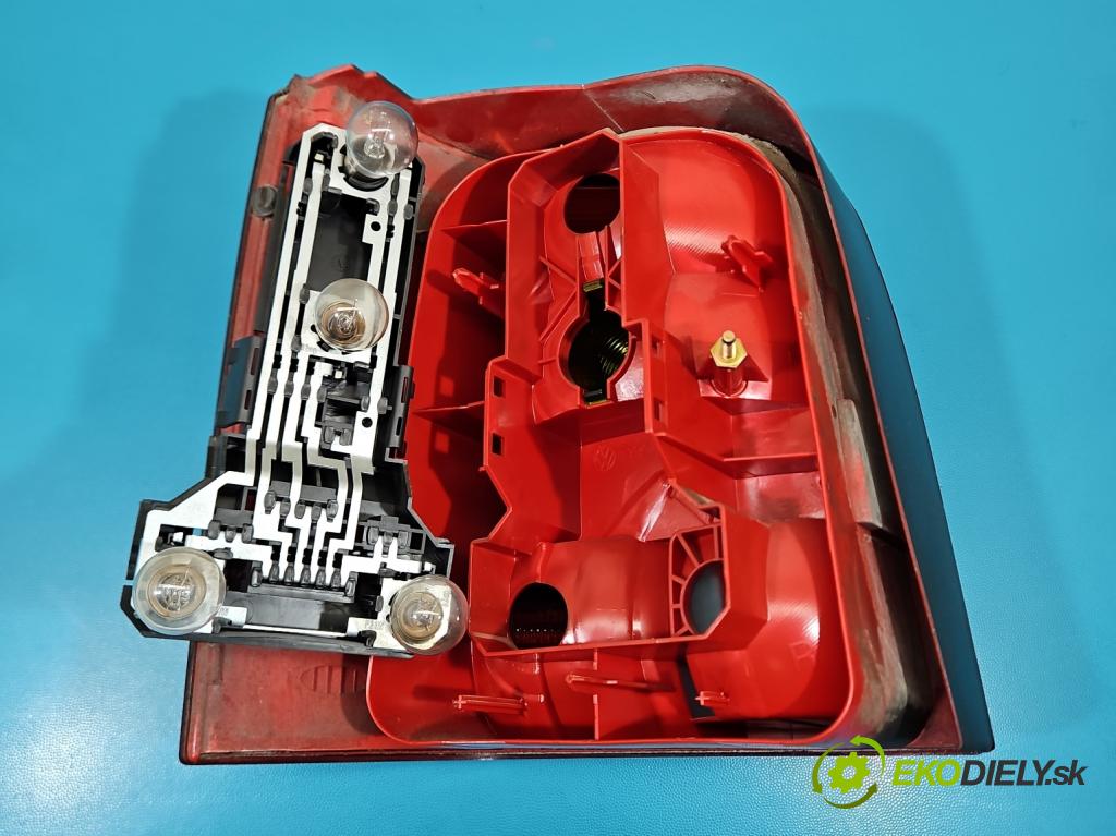 Vw Passat B5 1995-2005 1.8 T 150 HP manual 110 kW 1781 cm3 5- svetlo / reflektor zadné pravé 3B9945112F (Kľučka dverí ostatné)