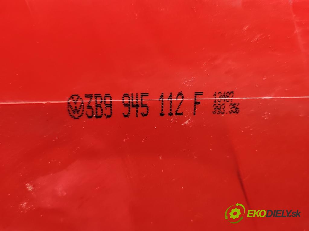 Vw Passat B5 1995-2005 1.8 T 150 HP manual 110 kW 1781 cm3 5- svetlo / reflektor zadné pravé 3B9945112F (Kľučka dverí ostatné)