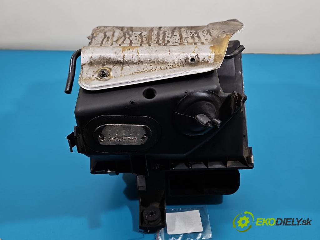 Vw Passat B5 1995-2005 1.8 T 150 HP manual 110 kW 1781 cm3 5- obal filtra vzduchu 058133843 (Obal vzduchového filtra)