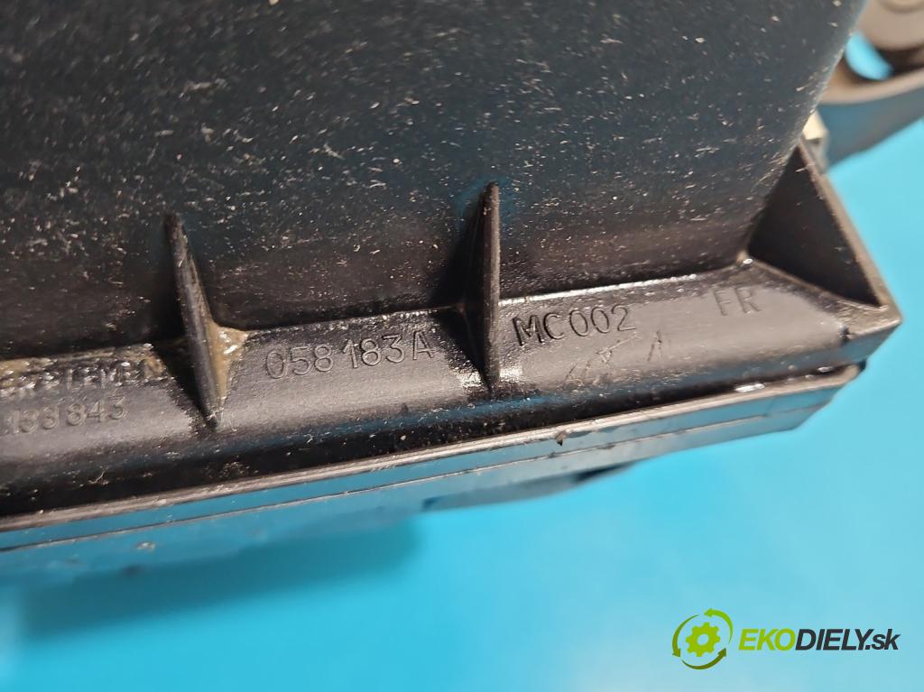 Vw Passat B5 1995-2005 1.8 T 150 HP manual 110 kW 1781 cm3 5- obal filtra vzduchu 058133843 (Obal vzduchového filtra)