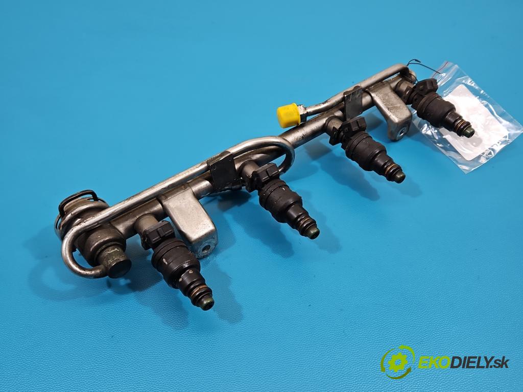 Vw Passat B5 1995-2005 1.8 T 150 hp manual 110 kW 1781 cm3 5- vstřikovač 058133551 (Vstřikovač paliva)