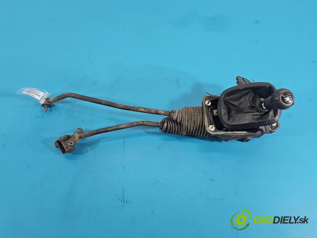 Vw Passat B5 1995-2005 1.8 T 150 HP manual 110 kW 1781 cm3 5- Páka: Změny: stupeň,rýchlosť 4B0711025E (Rýchlostná páka (kulisa))