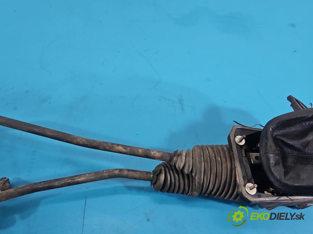 Vw Passat B5 1995-2005 1.8 T 150 HP manual 110 kW 1781 cm3 5- Páka: Změny: stupeň,rýchlosť 4B0711025E (Rýchlostná páka (kulisa))