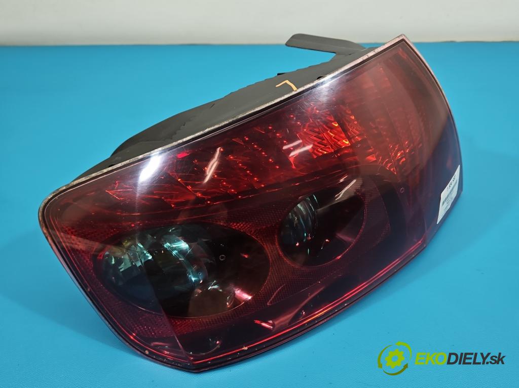 Peugeot 407 1.8 16v 116 HP manual 85 kW 1749 cm3 4- svetlo / reflektor zadné ľavé  (Kľučka dverí ostatné)