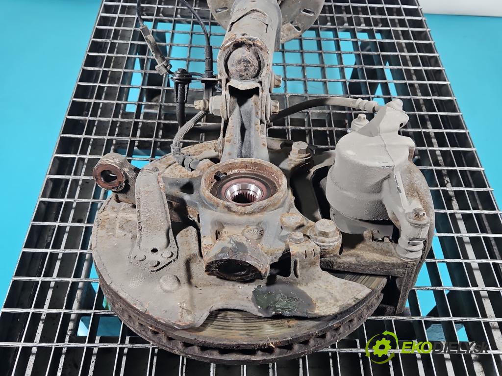 Peugeot 3008 II 2016-2023 1.6 T 300 hp automatic 221 kW 1598 cm3 5- náboj levé  (Náboj kola)