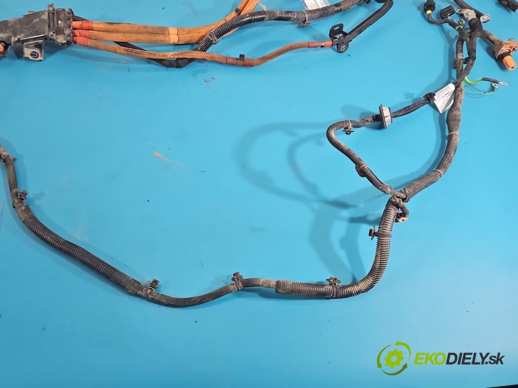 Peugeot 3008 II 2016-2023 1.6 T 300 hp automatic 221 kW 1598 cm3 5- Balíček: 9835370280