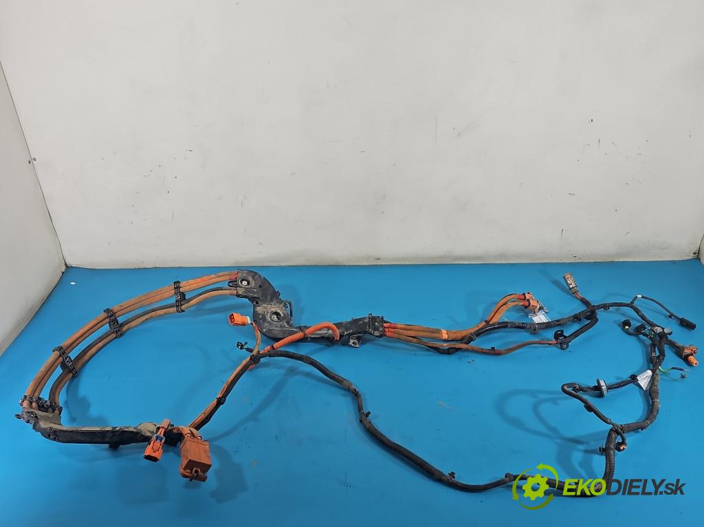 Peugeot 3008 II 2016-2023 1.6 T 300 hp automatic 221 kW 1598 cm3 5- Balíček: 9835370280