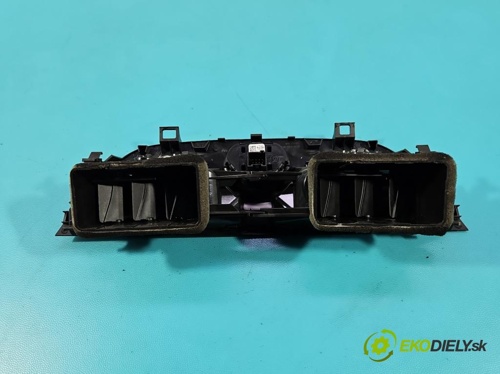 Opel Corsa E 2014-2019 1.4 16V 90 HP manual 66 kW 1398 cm3 5- Mřížka: kúrenia stredová 39149275 (Mriežka kúrenia (fukár))