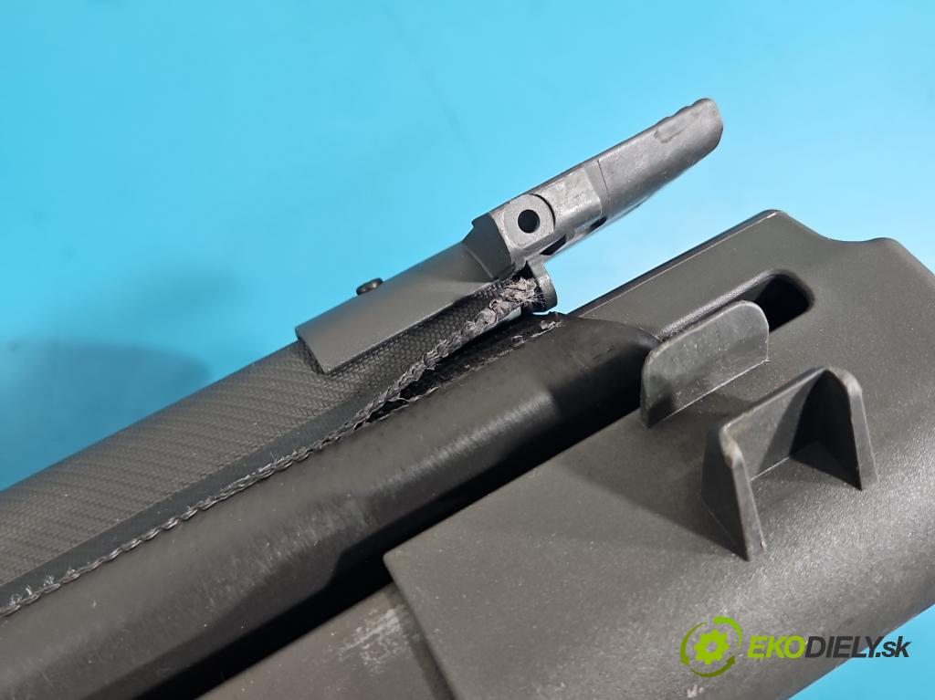 Ford Kuga Mk1 2008-2013 2.0 tdci 136 HP manual 100 kW 1997 cm3 5- roleta  (Roleta kufra)