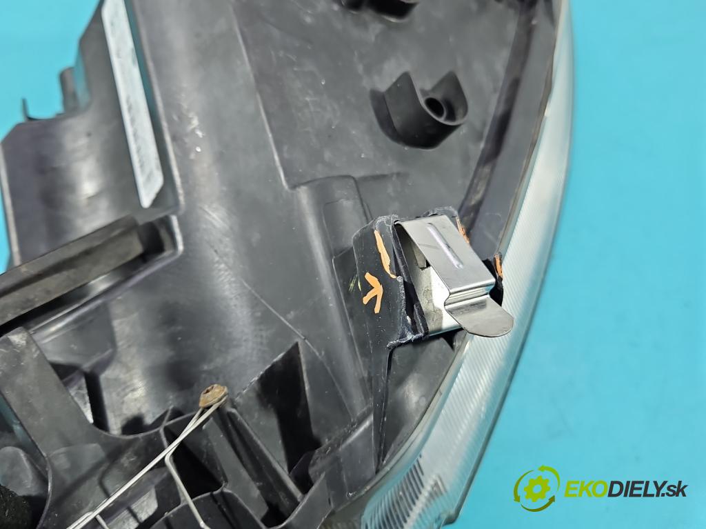 Ford Kuga Mk1 2008-2013 2.0 tdci 136 HP manual 100 kW 1997 cm3 5- Reflektor: pravý 8V41-13W029-AG (Svetlo predné pravé)