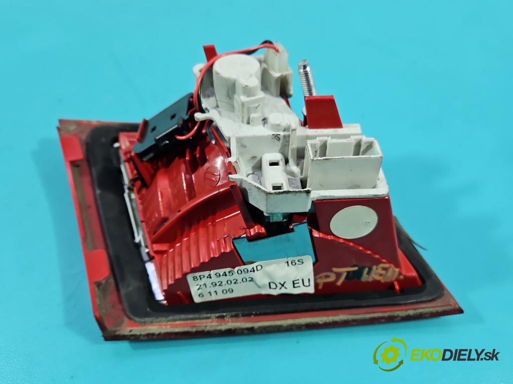 Audi A3 8P 2003-2012 1.9 TDI 105 HP manual 77 kW 1896 cm3 5- svetlo / reflektor zadné pravé 8P4945094D (Kľučka dverí ostatné)