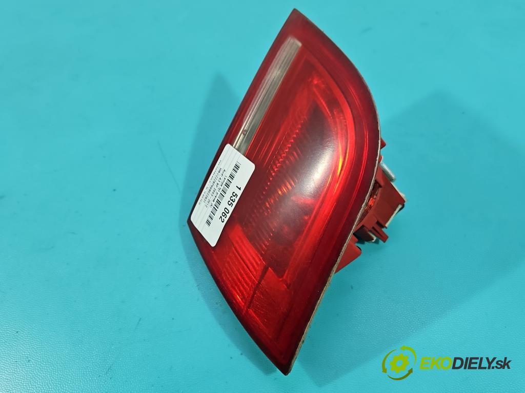 Audi A3 8P 2003-2012 1.9 TDI 105 HP manual 77 kW 1896 cm3 5- svetlo / reflektor zadné pravé 8P4945094D (Kľučka dverí ostatné)
