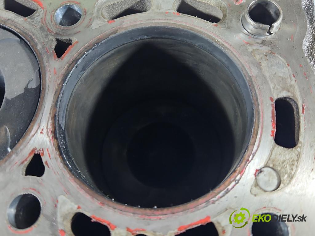 Opel Astra V  2015-2022 1.6 cdti 110 HP manual 81 kW 1598 cm3 5- Blok motora LWQ (Blok motora)