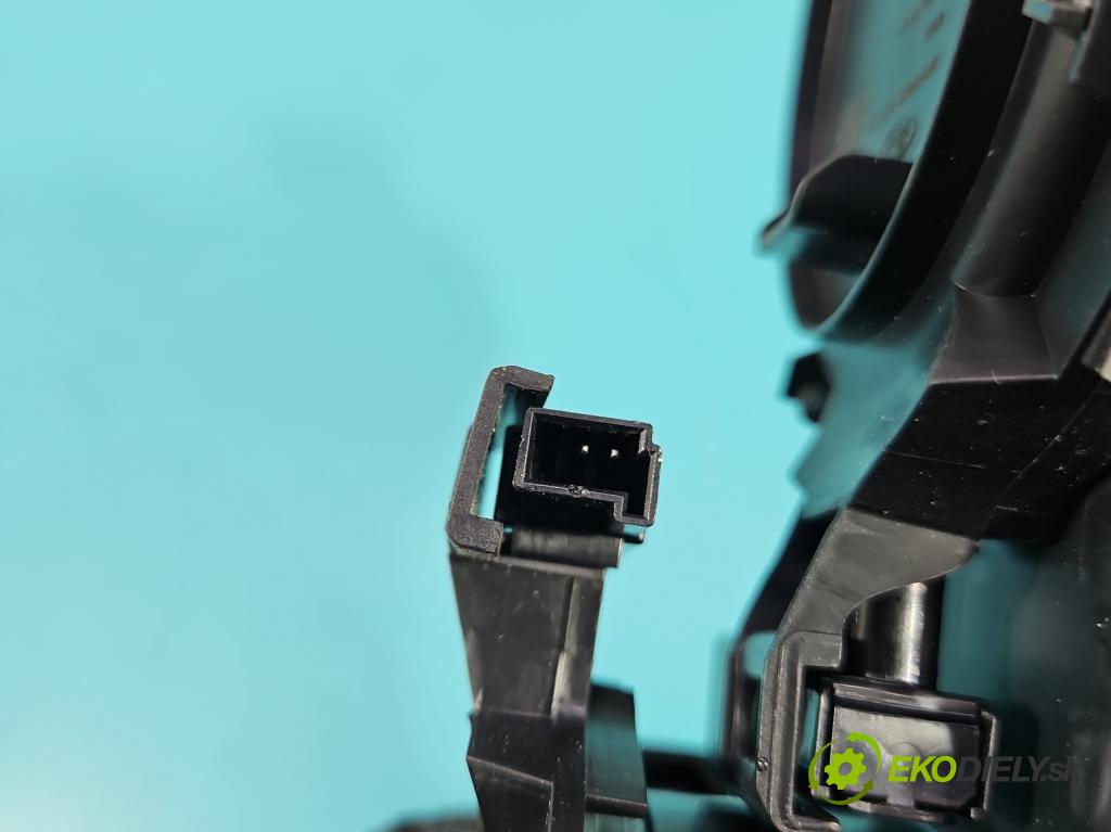 Ford Focus Mk4 2018- 1.5 TDCI 120 HP automatic 88 kW 1499 cm3 5- Rukojeť: na nápoje: JX7B-A13560-F (Držiak (úchyt) na nápoje)