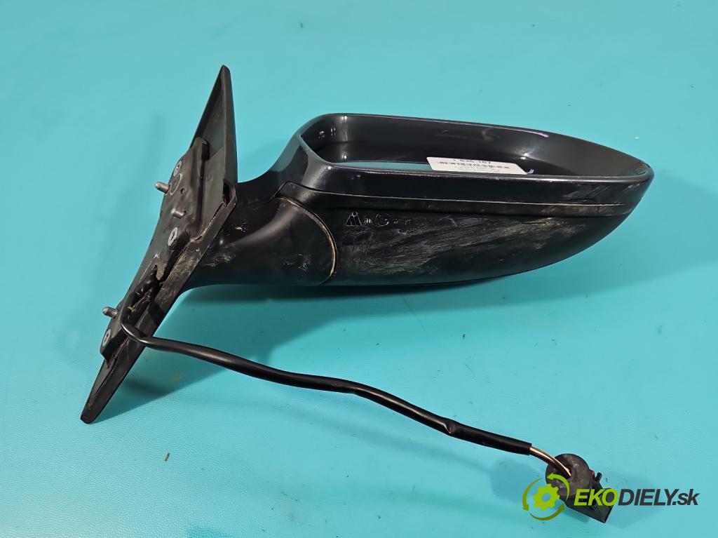 Audi A5 8T 2007-2016 3.0 tdi 239KM manual 176 kW 2967 cm3 2- zpětné zrcátko pravé  (Klika dveří ostatní)