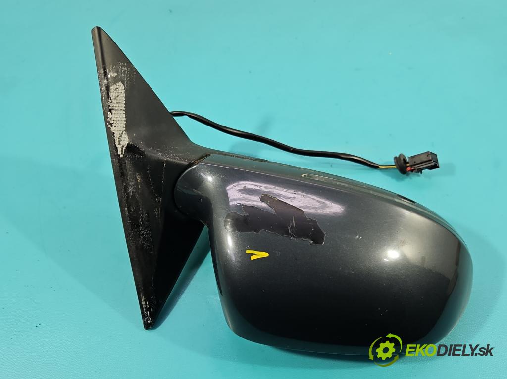 Audi A5 8T 2007-2016 3.0 tdi 239KM manual 176 kW 2967 cm3 2- zpětné zrcátko pravé  (Klika dveří ostatní)