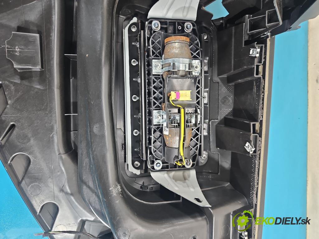 Vw Tiguan I 2007-2016 1.4 TSI 150 hp manual 110 kW 1399 cm3 5- kokpit,přistrojova deska