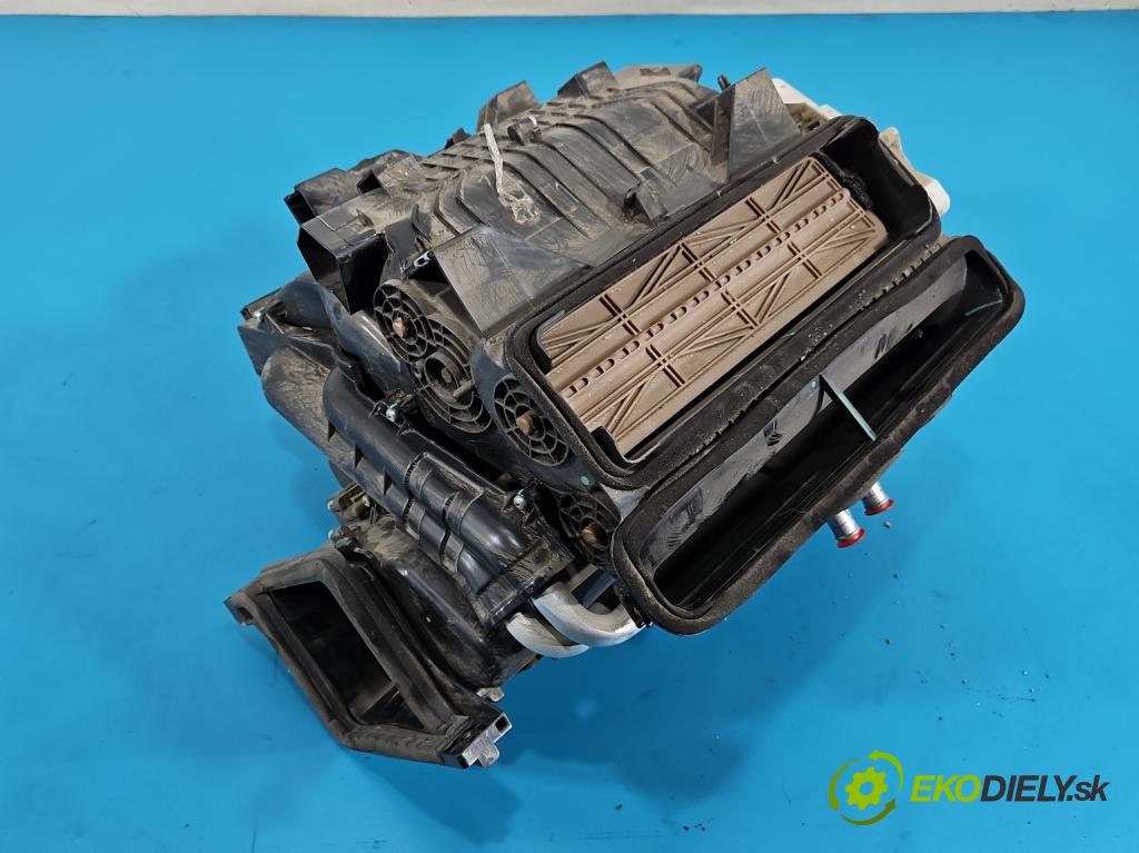 Isuzu D-Max II 2011-2019 2.5 crdi 163 hp manual 120 kW 2499 cm3 2- radiátor  (Radiátor topení)