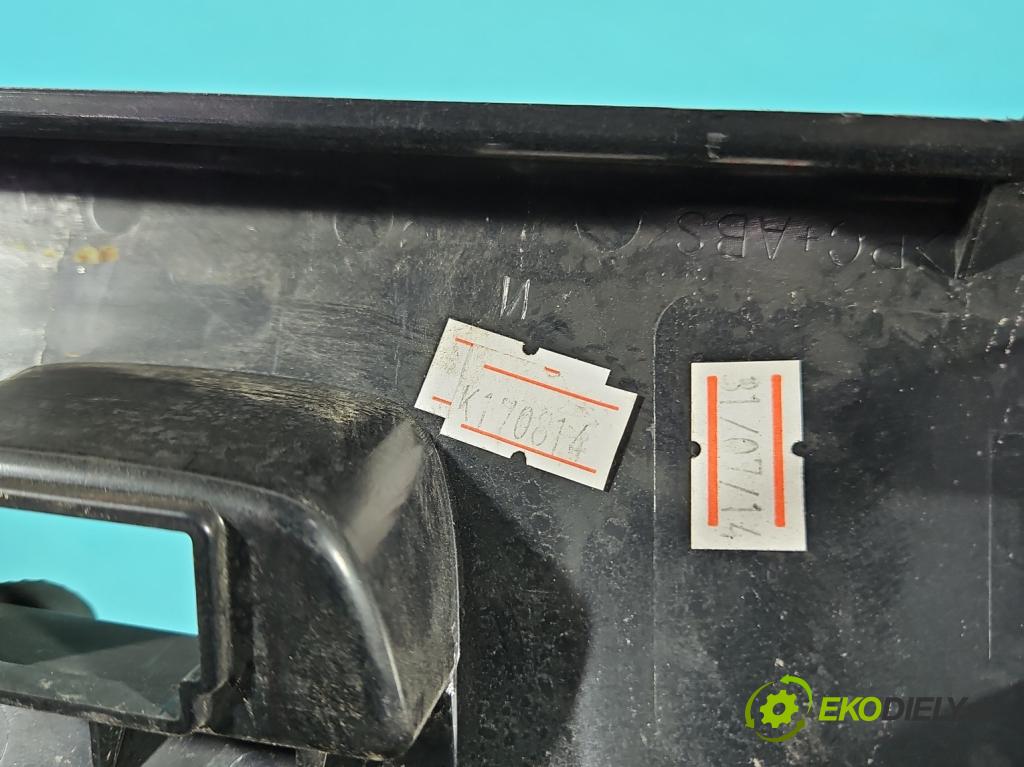 Isuzu D-Max II 2011-2019 2.5 crdi 163 HP manual 120 kW 2499 cm3 2- Rám: rádio: