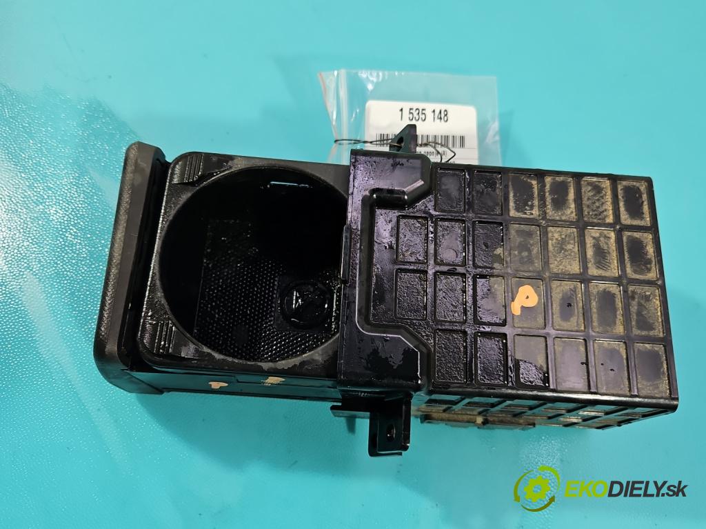 Isuzu D-Max II 2011-2019 2.5d 163 HP manual 120 kW 2499 cm3 2- Rukojeť: na nápoje:  (Držiak (úchyt) na nápoje)