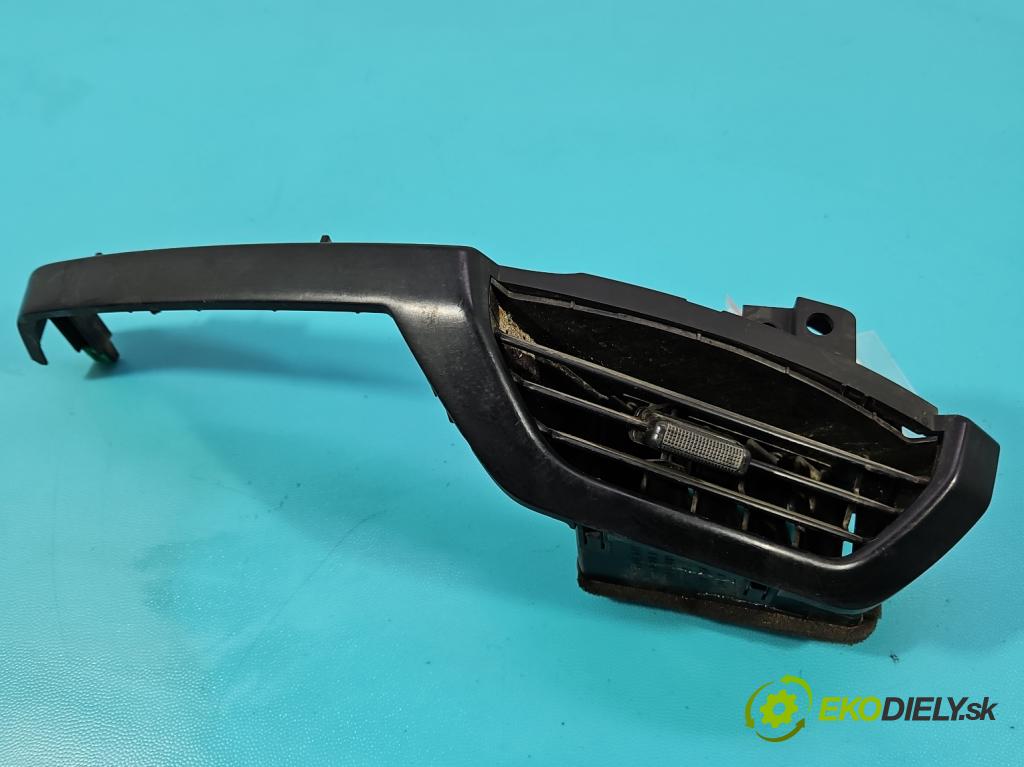 Isuzu D-Max II 2011-2019 2.5 crdi 163 HP manual 120 kW 2499 cm3 2- Mřížka: kúrenia stredová 140820 (Mriežka kúrenia (fukár))