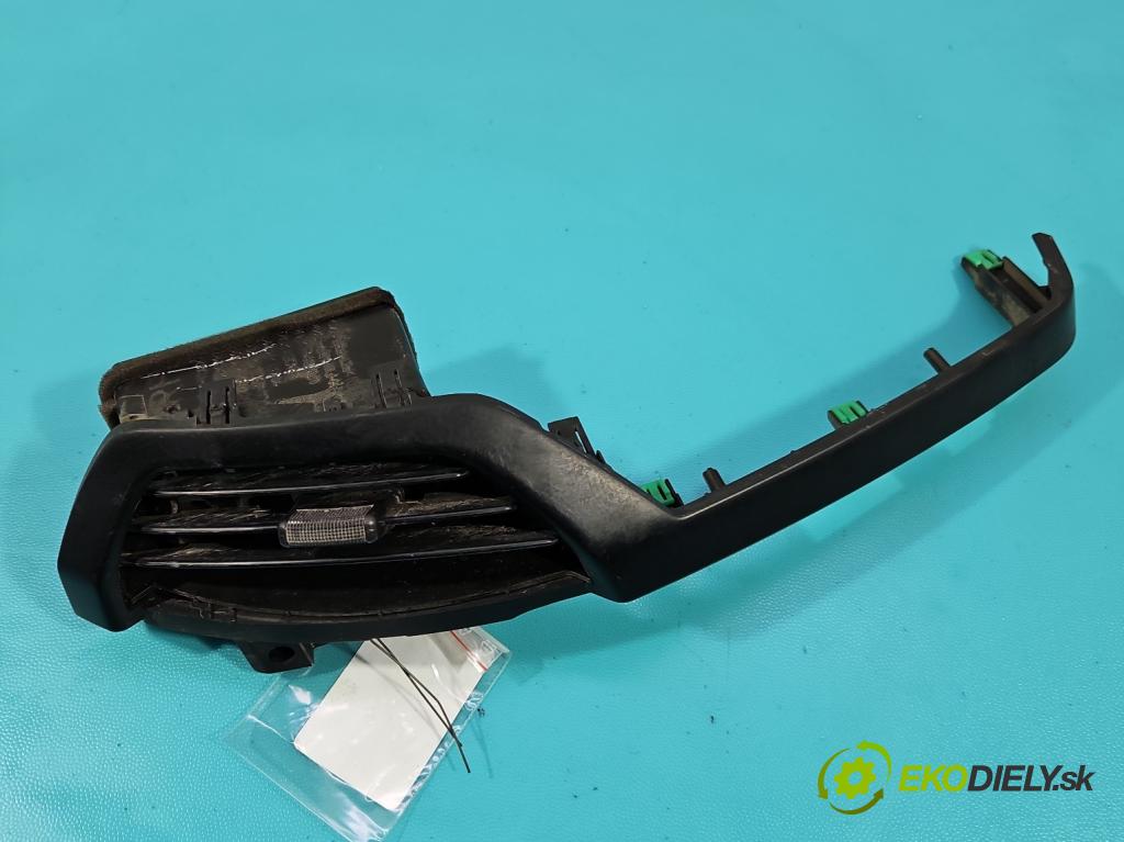 Isuzu D-Max II 2011-2019 2.5 crdi 163 HP manual 120 kW 2499 cm3 2- Mřížka: kúrenia stredová 140820 (Mriežka kúrenia (fukár))