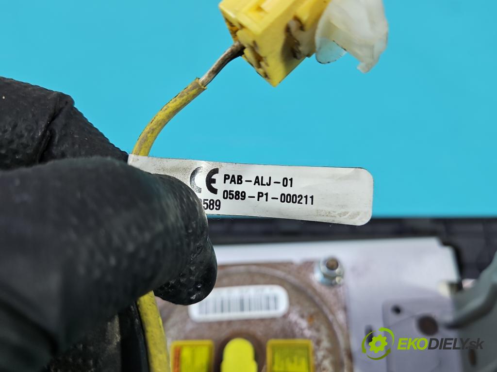 Isuzu D-Max II 2011-2019 2.5d 163 HP manual 120 kW 2499 cm3 2- airbag vzduch: spolujezdce:  (Airbag)