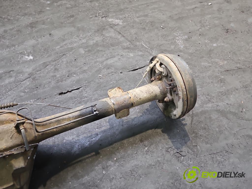 Kia Pregio 2.7d 82 HP manual 60 kW 2665 cm3 4- Most: zadní: