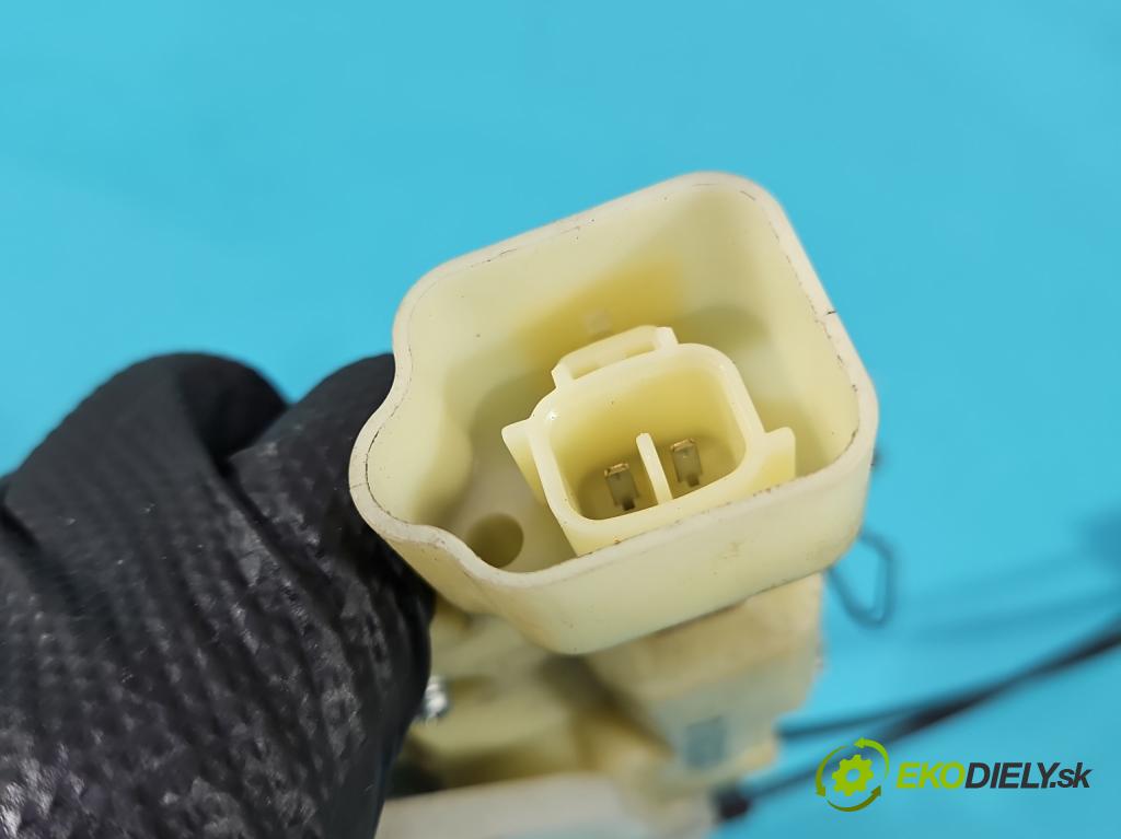 Isuzu D-Max II 2011-2019 2.5d 163 HP manual 120 kW 2499 cm3 2- zámok predné ľavý 898231-7640