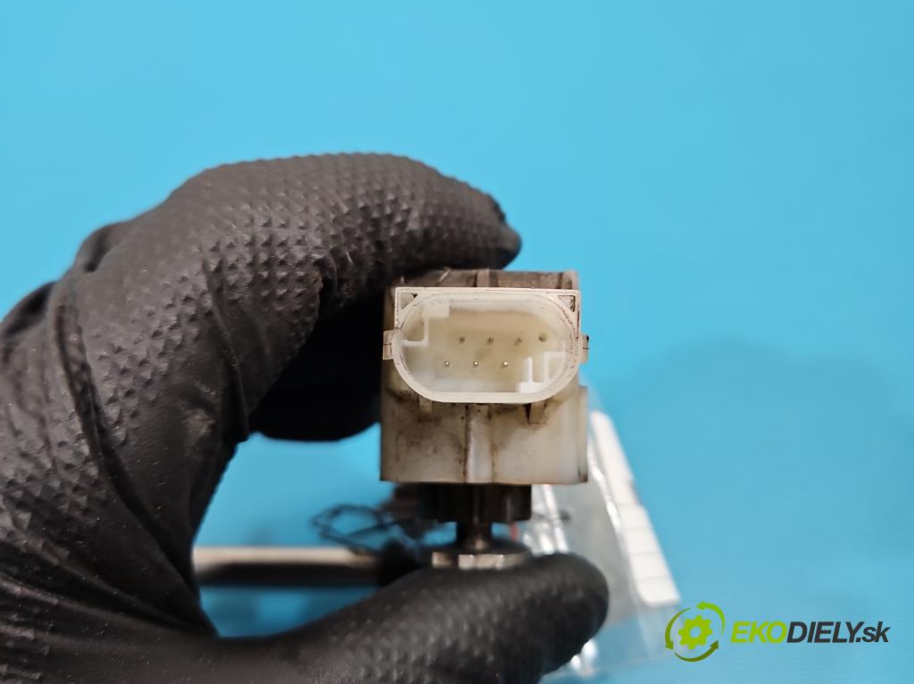 Maserati Quattroporte VI 13- 3.0 V6 automatic 301 kW 2979 cm3 4- snímač nastavenia xenon 89089884 (Snímač)