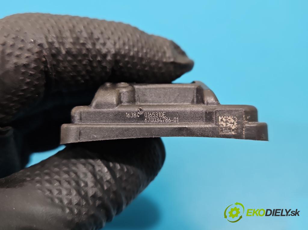 Maserati Quattroporte VI 13- 3.0 V6 automatic 301 kW 2979 cm3 4- snímač tlak: pneumatika 670034786 (Snímač tlaku v pneumatike)