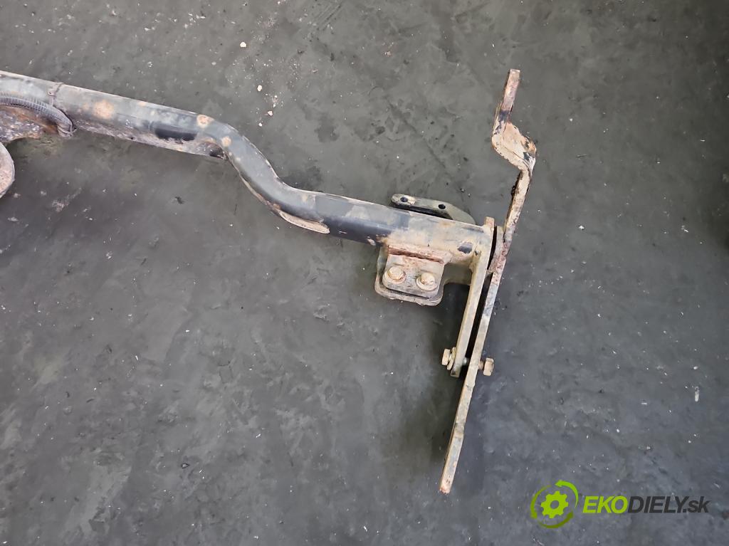 Peugeot 508 I 2010-2018 1.6 thp 156 hp automatic 115 kW 1598 cm3 5- oko tažné  (Tažné zařízení)