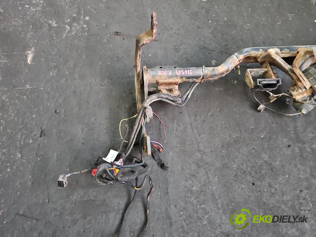 Peugeot 508 I 2010-2018 1.6 thp 156 hp automatic 115 kW 1598 cm3 5- oko tažné  (Tažné zařízení)