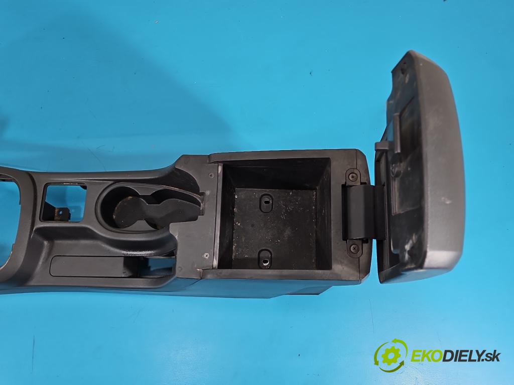 Isuzu D-Max II 2011-2019 2.5 crdi 163 HP manual 120 kW 2499 cm3 2- operadlo 8974174127 (Lakťová opierka)