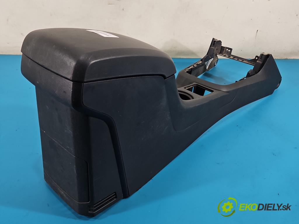 Isuzu D-Max II 2011-2019 2.5 crdi 163 HP manual 120 kW 2499 cm3 2- operadlo 8974174127 (Lakťová opierka)