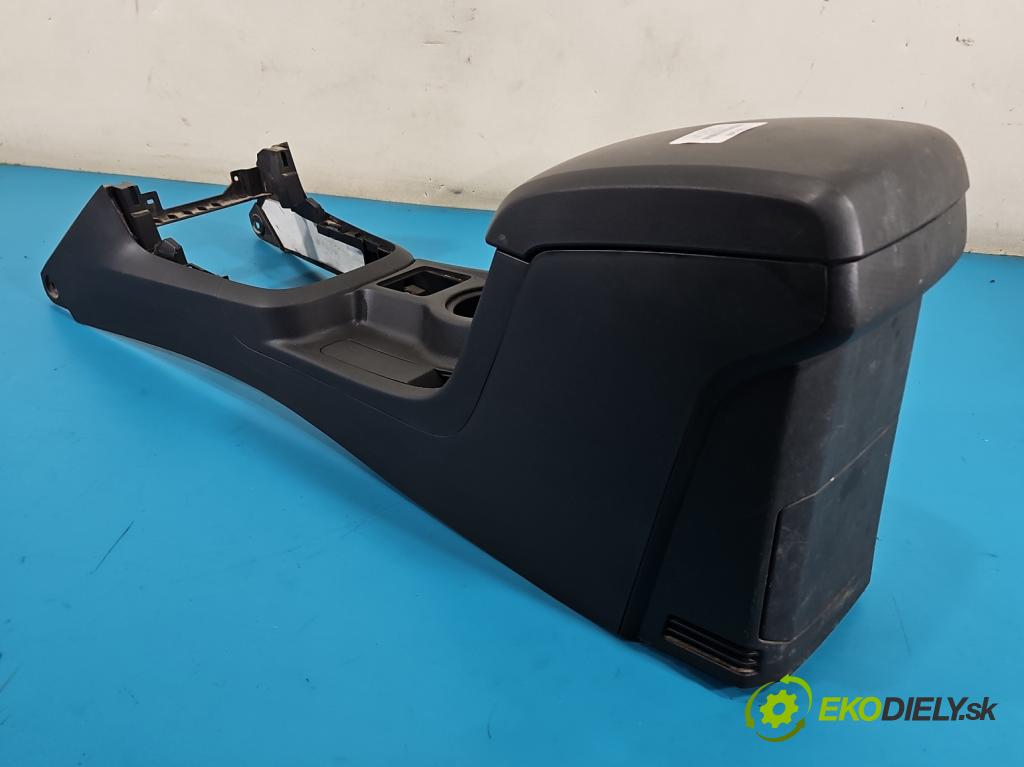 Isuzu D-Max II 2011-2019 2.5 crdi 163 HP manual 120 kW 2499 cm3 2- operadlo 8974174127 (Lakťová opierka)