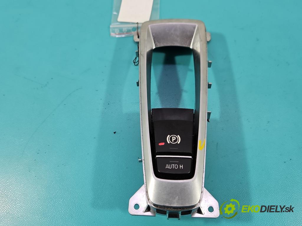 Bmw X5 F15 2013-2018 3.0d 258 HP automatic 190 kW 2993 cm3 5- prepínač brzda: ručný 9385028 (Prepínacie páčky pod volantom)