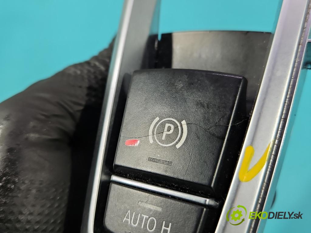 Bmw X5 F15 2013-2018 3.0d 258 HP automatic 190 kW 2993 cm3 5- prepínač brzda: ručný 9385028 (Prepínacie páčky pod volantom)