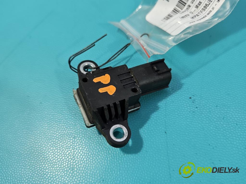 Isuzu D-Max II 2011-2019 2.5d 163 HP manual 120 kW 2499 cm3 2- snímač šokovat: 898146939Y (Snímač nárazu)