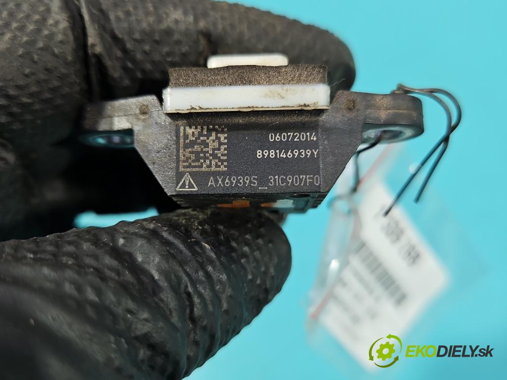 Isuzu D-Max II 2011-2019 2.5d 163 HP manual 120 kW 2499 cm3 2- snímač šokovat: 898146939Y (Snímač nárazu)