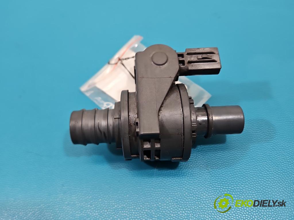 Toyota Rav4 V 2018- 2.5 hybrid 178HP: automatic 131 kW 2487 cm3 5- ventil ohřívač:  (Ventil kúrenia)