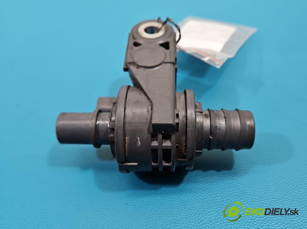 Toyota Rav4 V 2018- 2.5 hybrid 178HP: automatic 131 kW 2487 cm3 5- ventil ohřívač:  (Ventil kúrenia)