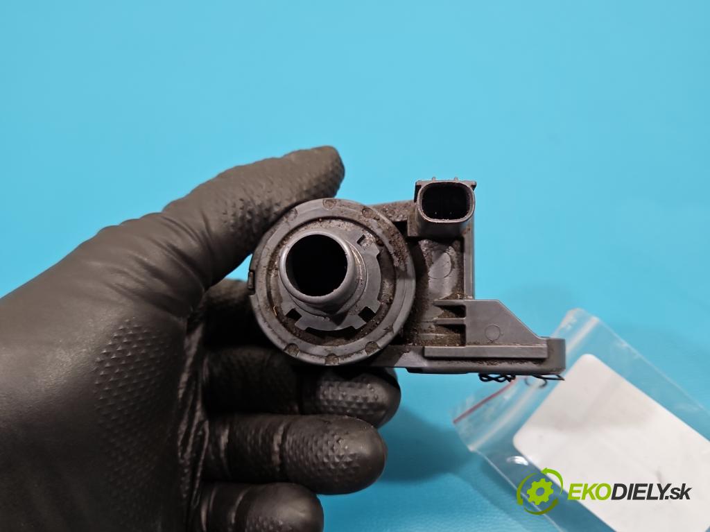 Toyota Rav4 V 2018- 2.5 hybrid 178HP: automatic 131 kW 2487 cm3 5- ventil ohřívač:  (Ventil kúrenia)