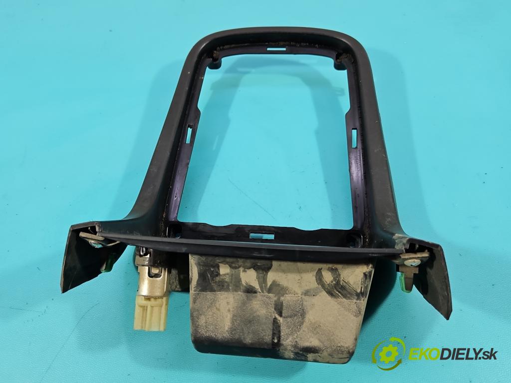 Isuzu D-Max II 2011-2019 2.5 crdi 163 HP manual 120 kW 2499 cm3 2- kryt plast